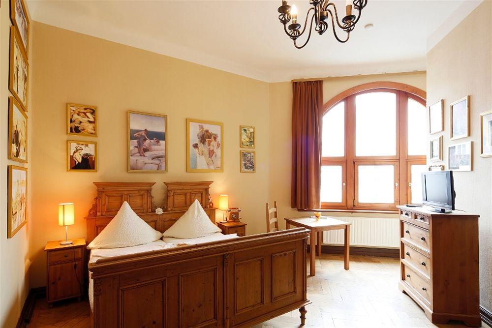 Avalon Bed & Breakfast Themen/- Nichtraucherhotel Hanovra Exterior foto