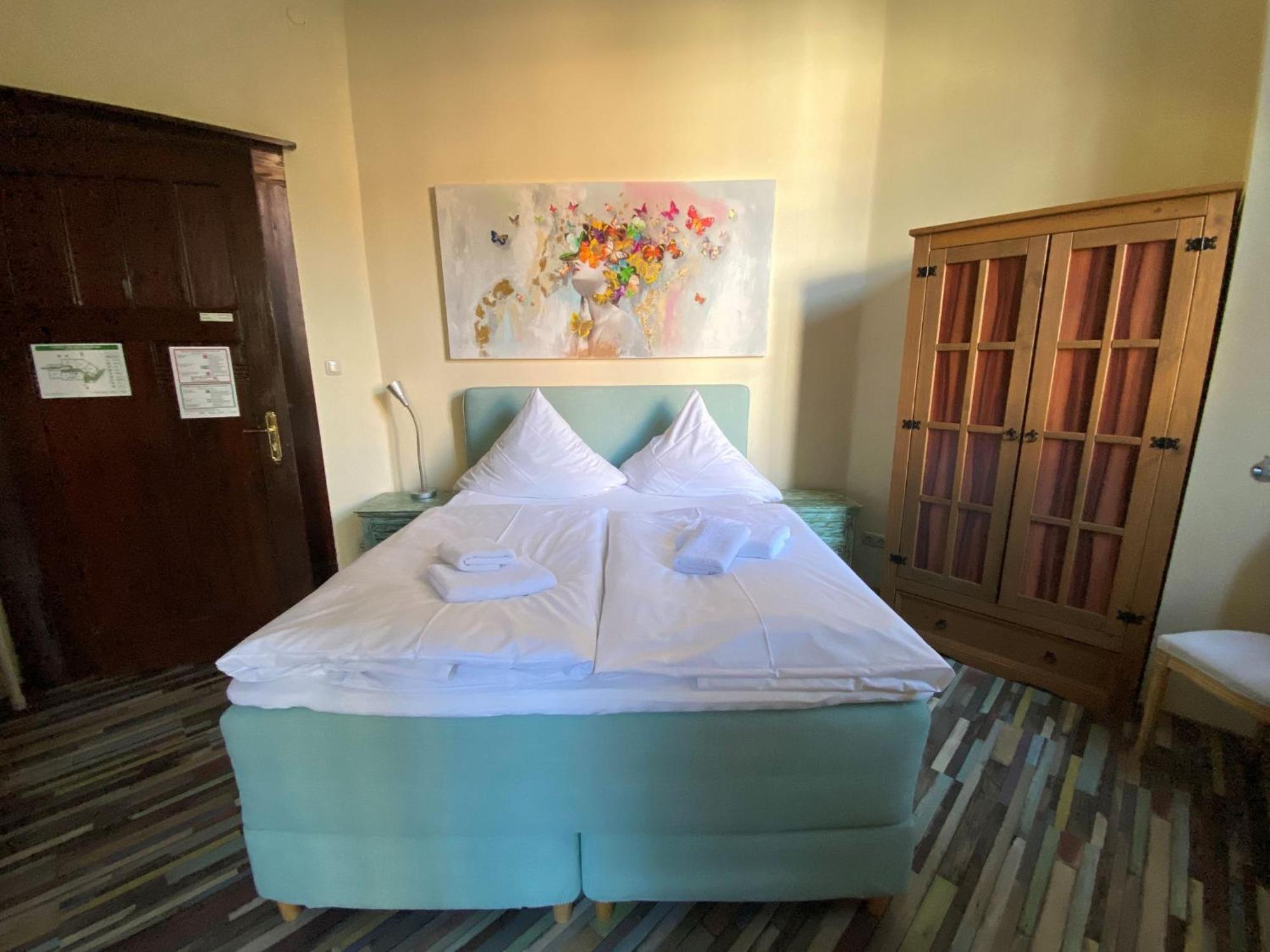 Avalon Bed & Breakfast Themen/- Nichtraucherhotel Hanovra Exterior foto