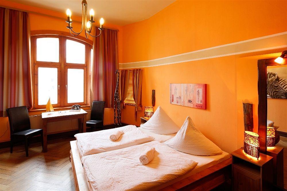 Avalon Bed & Breakfast Themen/- Nichtraucherhotel Hanovra Exterior foto