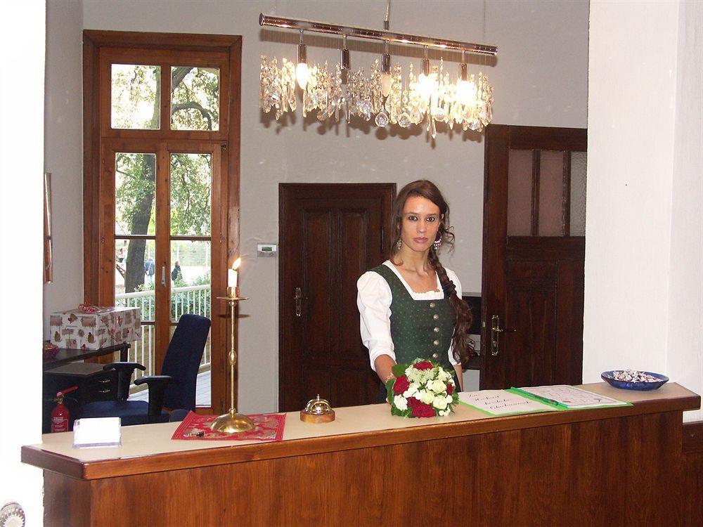 Avalon Bed & Breakfast Themen/- Nichtraucherhotel Hanovra Exterior foto