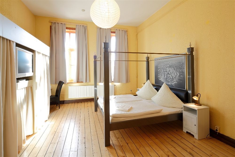 Avalon Bed & Breakfast Themen/- Nichtraucherhotel Hanovra Exterior foto